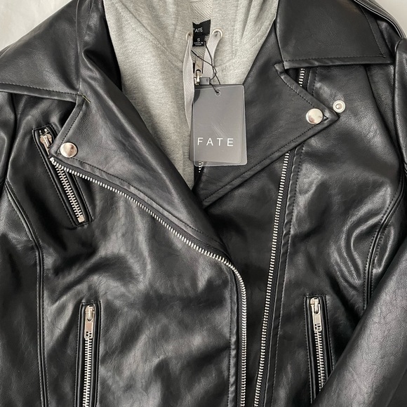 Hooded leather jacket - Picture 2 of 6